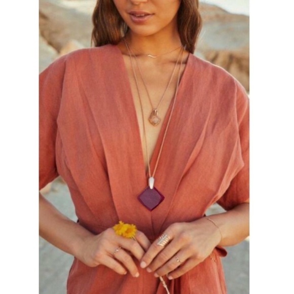 KENDRA SCOTT • Rose Gold Aislinn Maroon Jade Adjustable Necklace - Picture 2 of 4